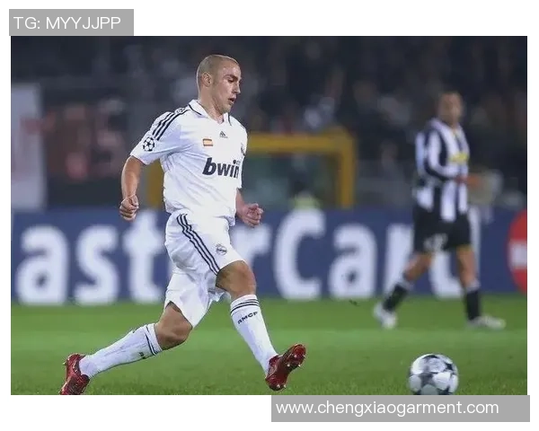 中国足球唯一光头球星的崛起与传奇历程如何影响中国足球未来发展