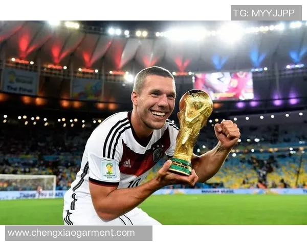 当红足球球星引领潮流 探秘他们背后的成功之路与独特魅力