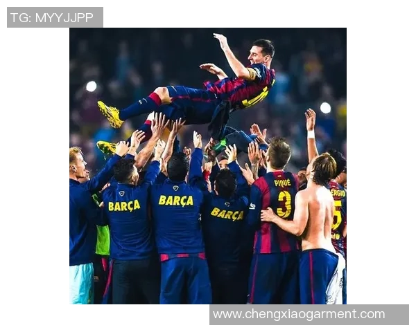 梅西与足球巨星激情对决集锦：超燃瞬间点燃赛场热血时刻